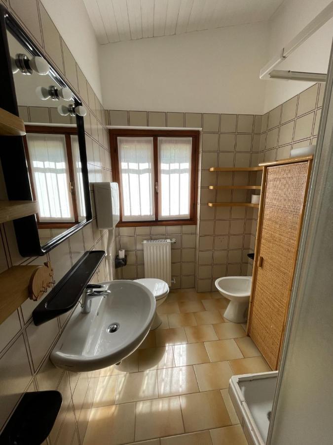 La Cascina Vista Lago Apartment โกโม ภายนอก รูปภาพ