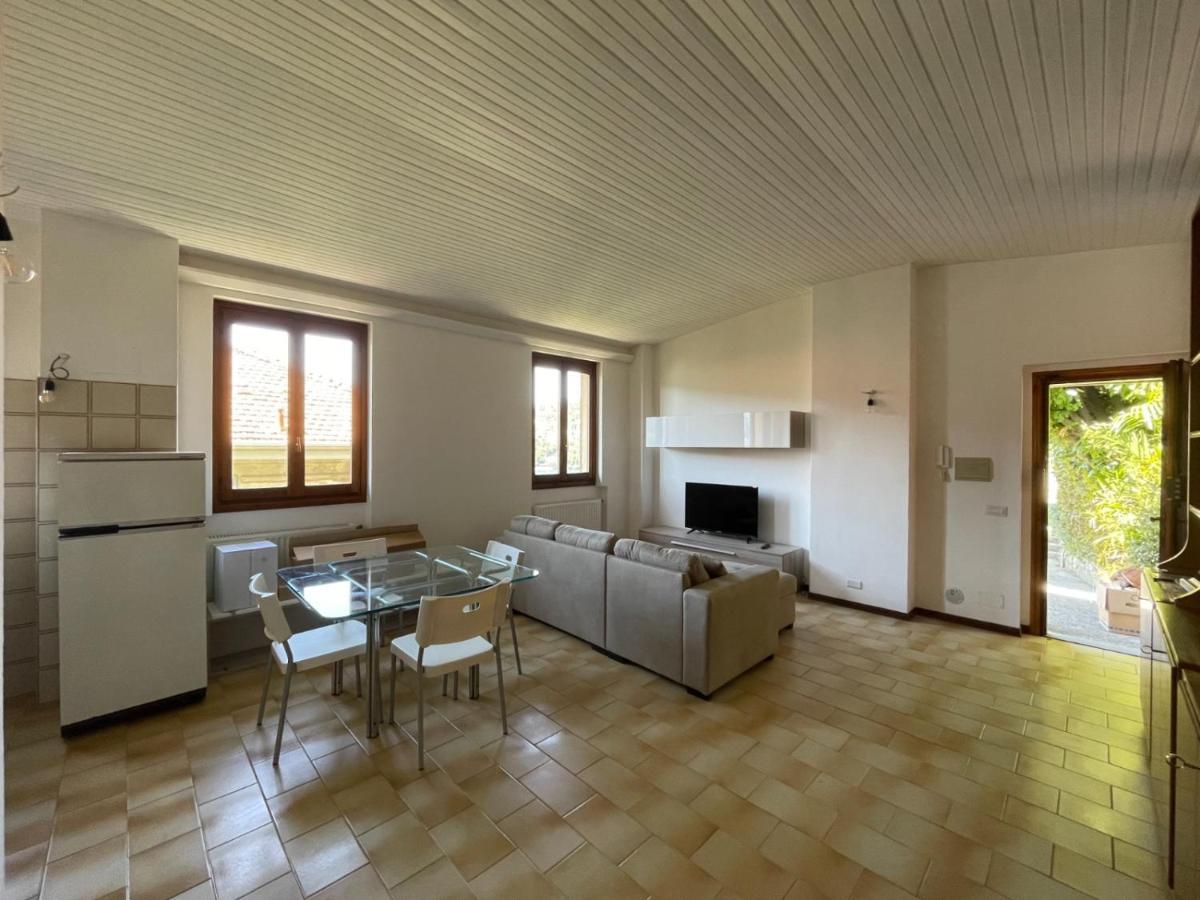 La Cascina Vista Lago Apartment โกโม ภายนอก รูปภาพ