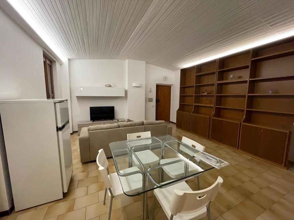 La Cascina Vista Lago Apartment โกโม ภายนอก รูปภาพ